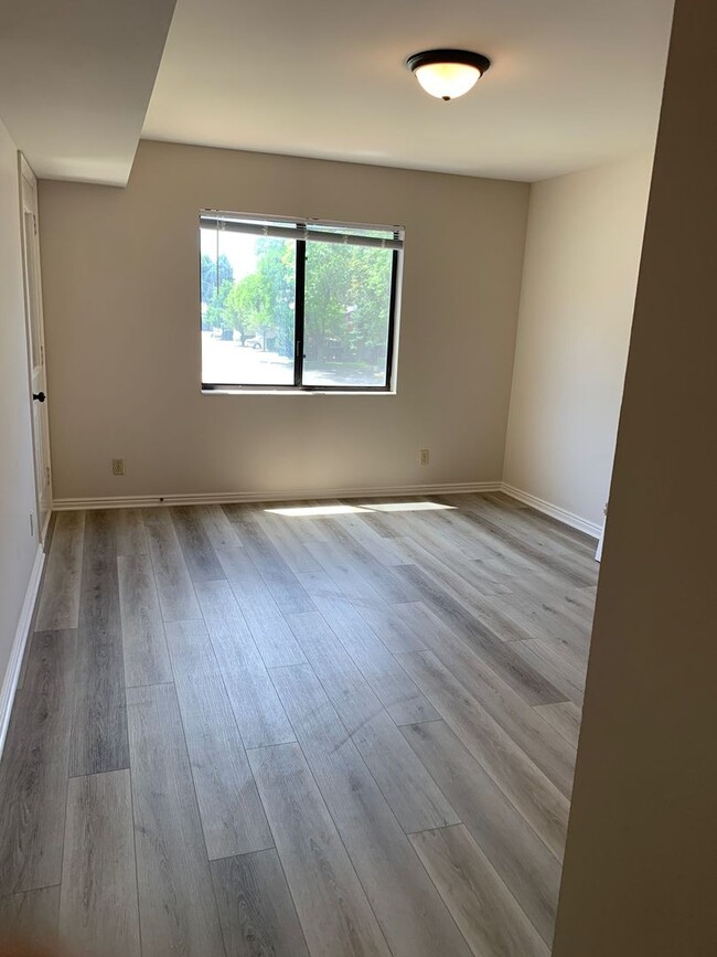 Building Photo - 2-bed, 2-bath Condo in Provo, UT