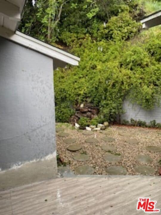 Building Photo - 1712 Benedict Canyon Drive