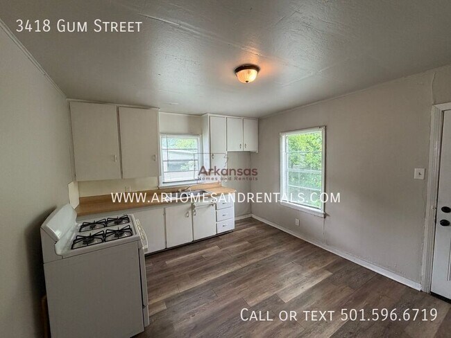Building Photo - 3418 Gum St