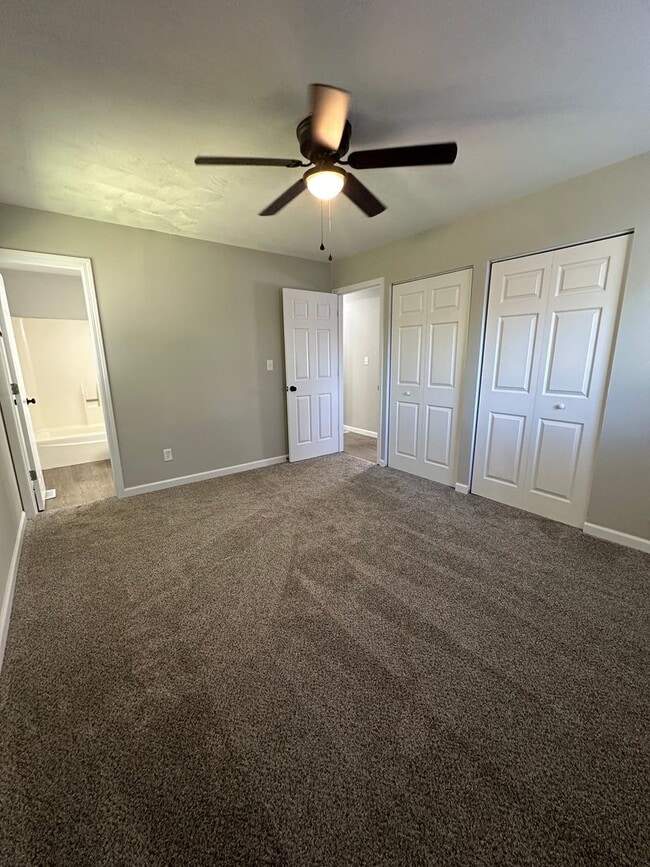 Building Photo - Four Bedroom Single Family Home