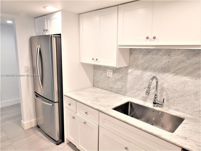 Building Photo - 9807 SW 93rd Terrace