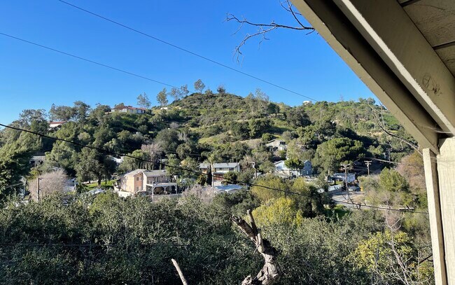 Building Photo - 16979 East Ln