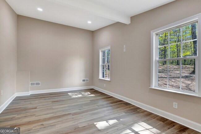 Building Photo - 140 Mary Freeman Rd