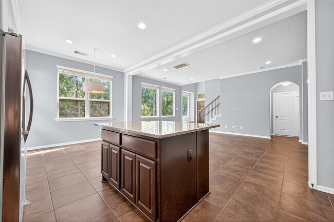 Building Photo - 137 Cheswood Manor Drive