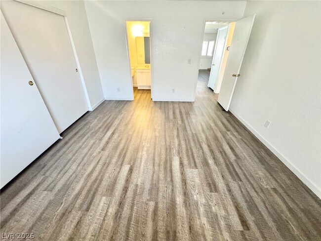 Building Photo - 1008 Falconhead Ln