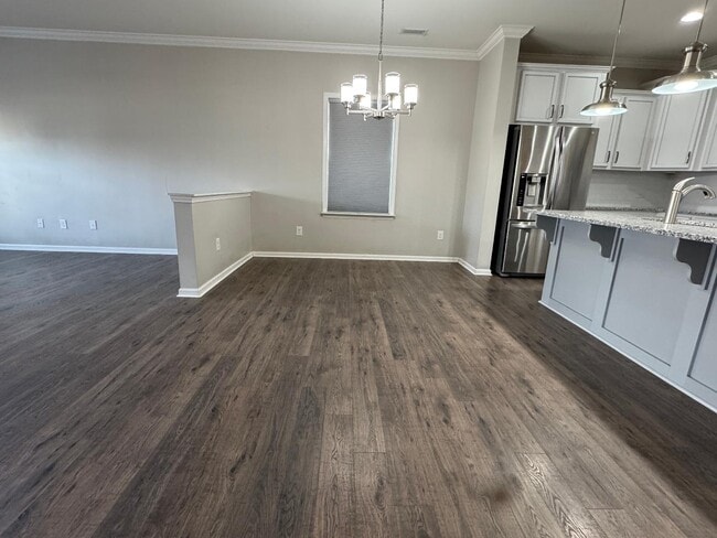 Building Photo - 115 Fortress Dr