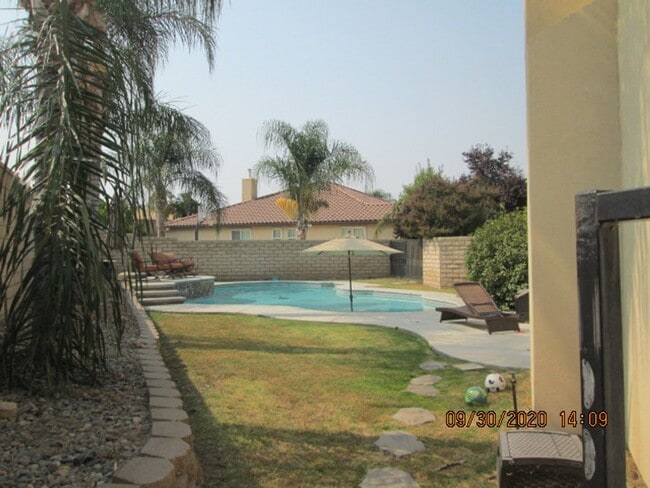 Building Photo - Rio Bravo Home Coming Soon!