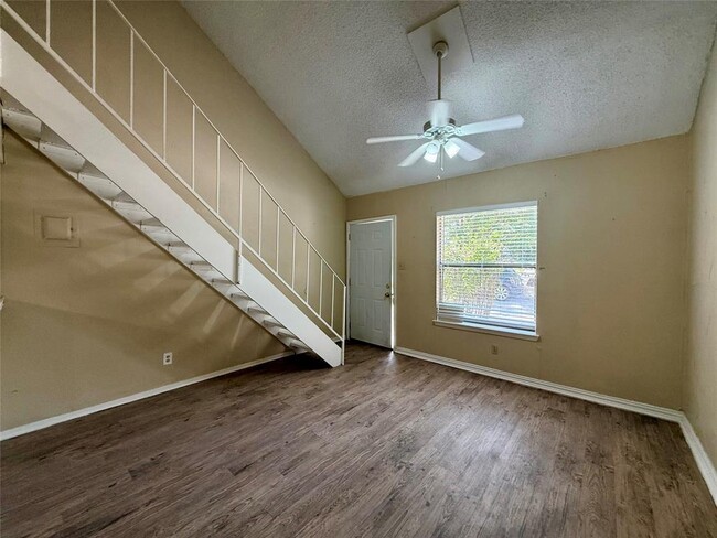 Building Photo - 3448 Willowrun Dr