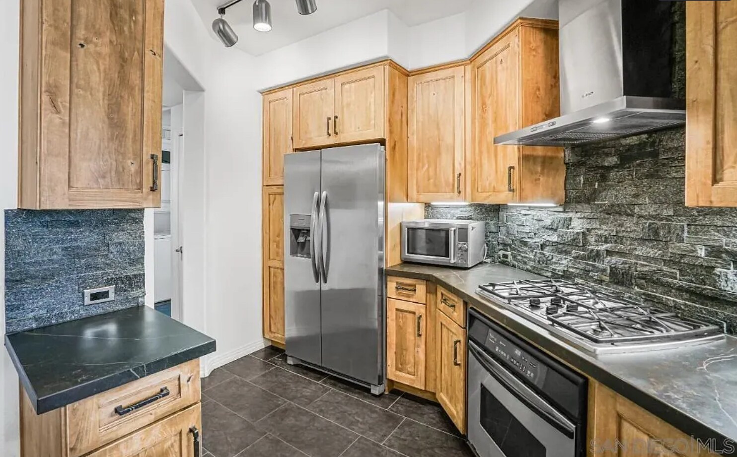 Building Photo - 8211 Station Village Ln