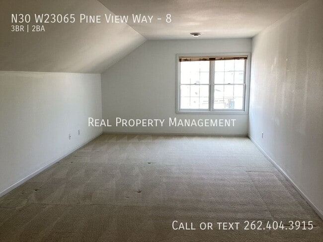 Building Photo - N30 W23065 Pine View Way-8