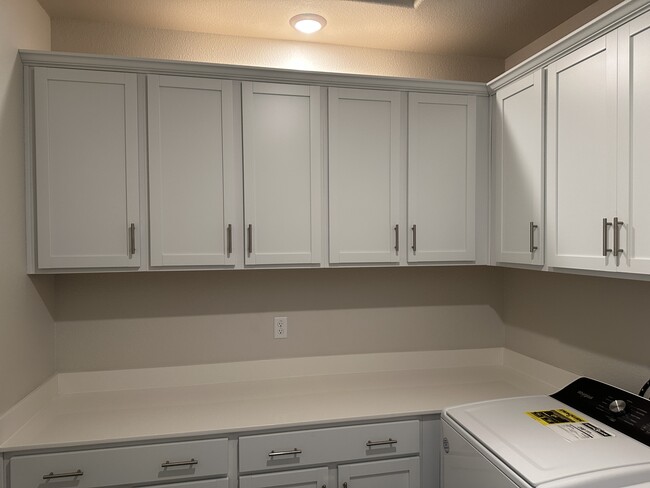 Building Photo - 7042 Mauna Loa Wy