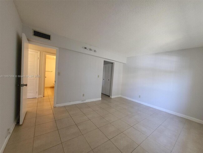 Building Photo - 9011 SW 138th St