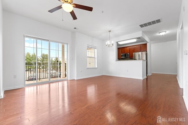 Building Photo - 427 Micali Way