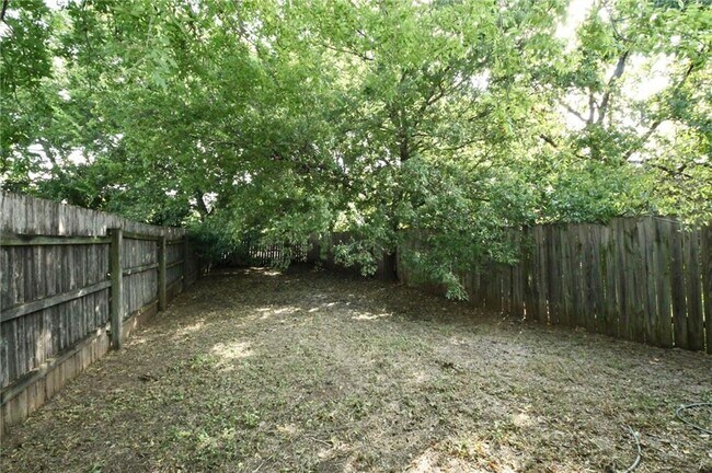 Building Photo - 12303 Deer Falls Dr
