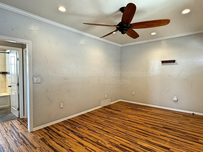 Building Photo - 5680 W 9th Ave