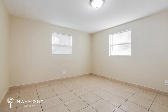 Building Photo - 3 Bedroom Winter Haven Home
