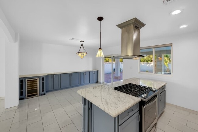 Building Photo - 8419 E Orange Blossom Ln