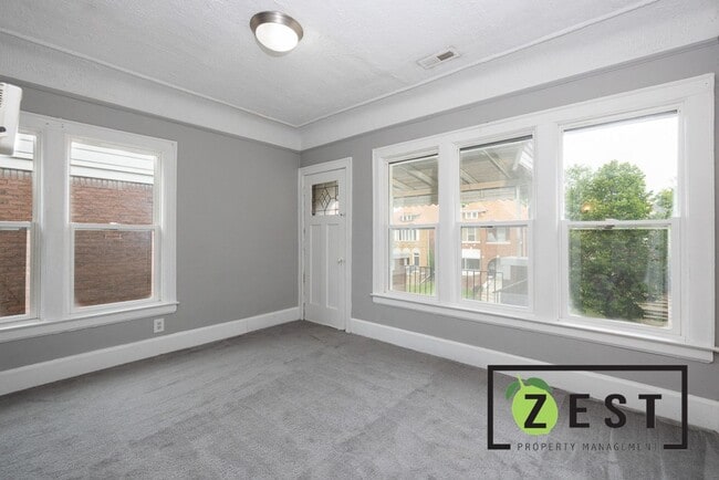 Building Photo - 3783 Tyler St