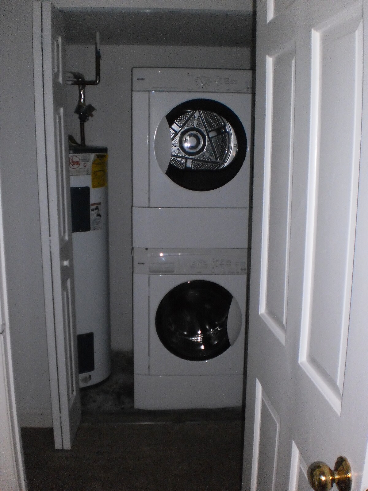 Washer/Dryer - 7630 Provincial Dr