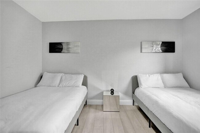 Building Photo - 5170 SW 89th Terrace