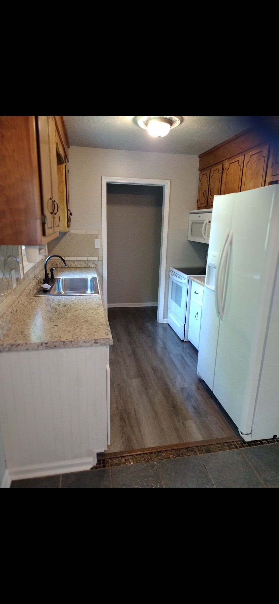 Building Photo - 219 Jim Thorpe Dr