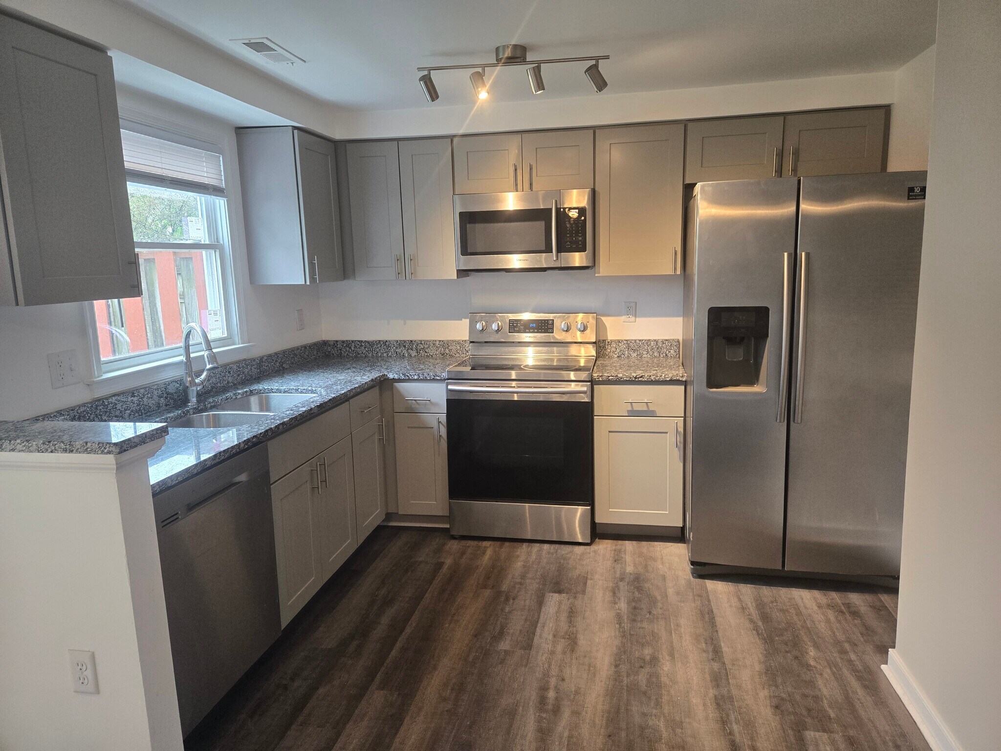 Building Photo - 4904 Finnegan Ct