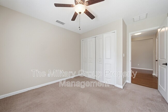 Building Photo - 374 Porta Rosa Circle
