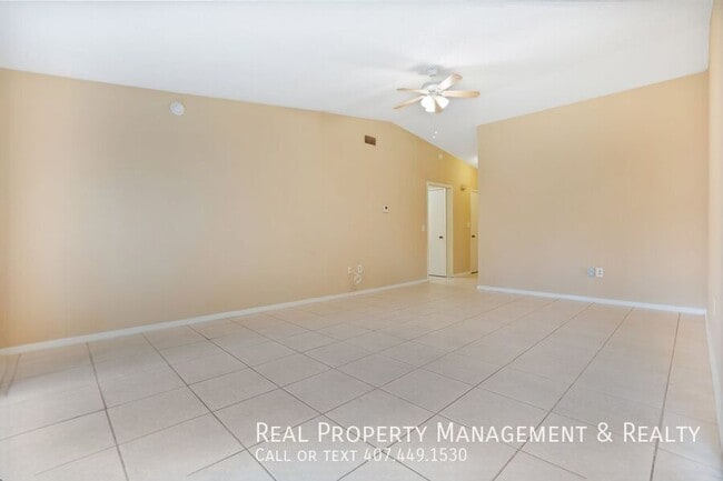 Building Photo - 3121 Yorych Ln