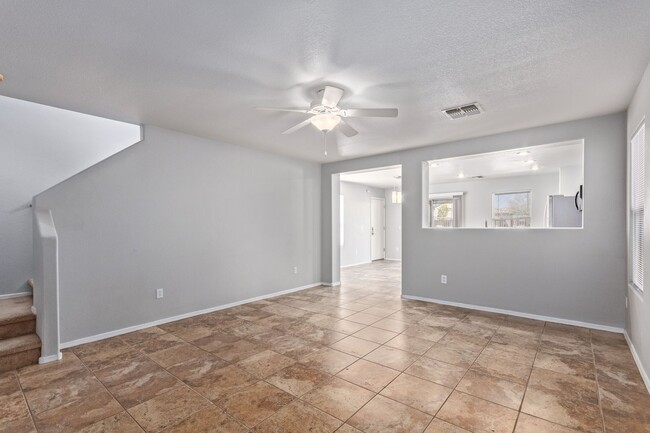 Building Photo - Amazing 3 Bedroom Home in Great Queen Cree...