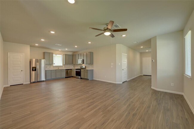 Building Photo - 13856 Goldeye Dr