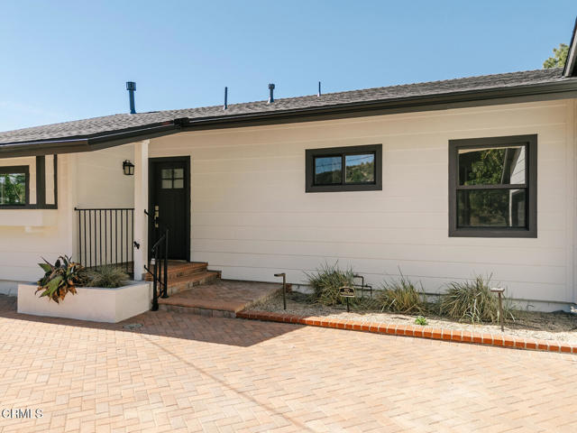 Building Photo - 5447 Rock Castle Dr