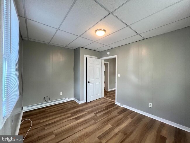 Building Photo - 6 Laurel Hill Ln