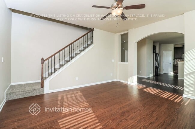 Building Photo - 1700 Summit Village Ln