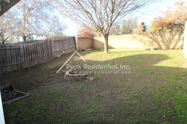 Building Photo - Fair Oaks 2bd/1ba Duplex with Garage near Sunrise & Sunset Ave