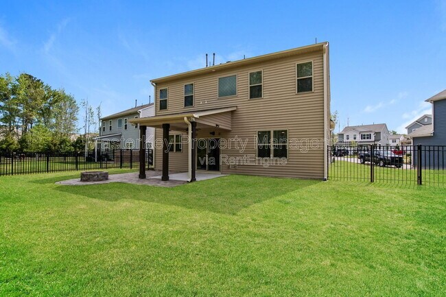 Building Photo - 550 W Copenhaver Dr