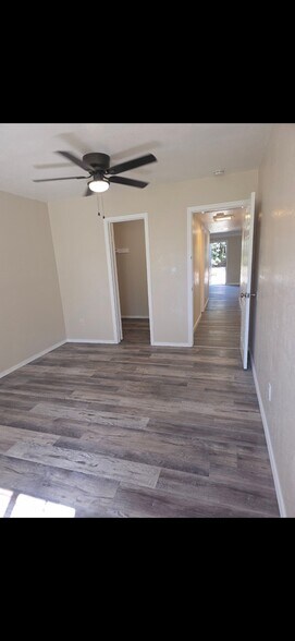 Building Photo - 5917 Streamview Dr