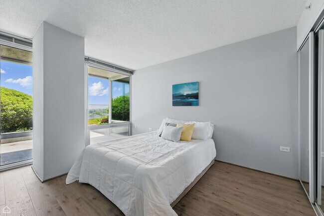 Building Photo - 9715 Woods Dr
