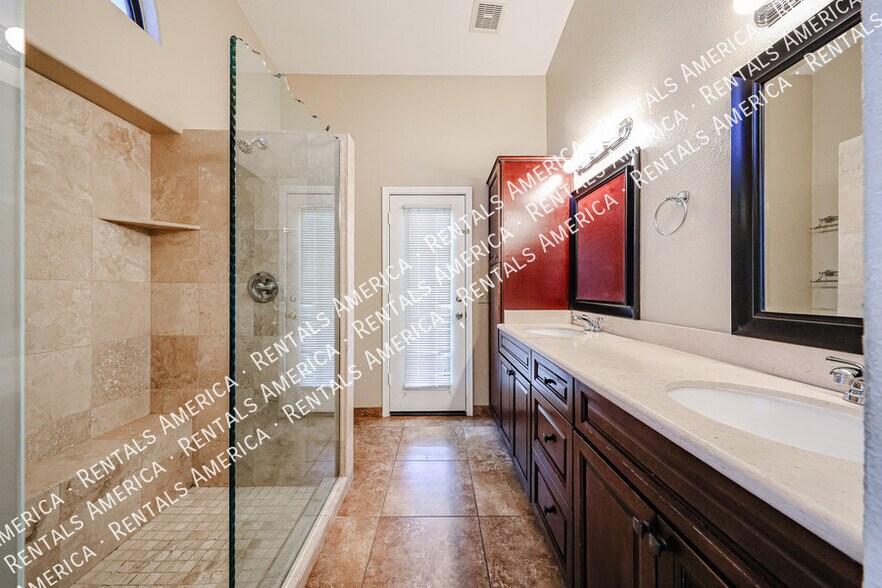 Building Photo - 16646 N 59th Pl