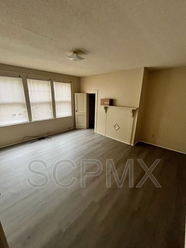 Building Photo - 1301 Glover St