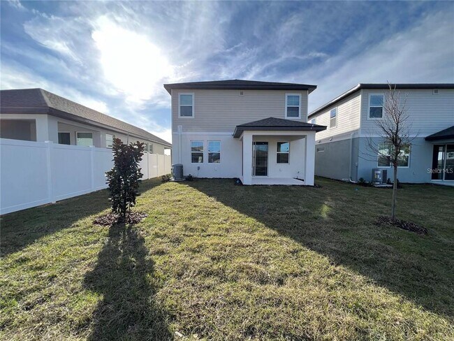 Building Photo - 2288 Treasure Hill St