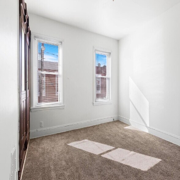 Building Photo - 539 Fernon St