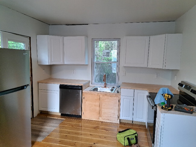Primary Photo - 2335 Milligan Ave