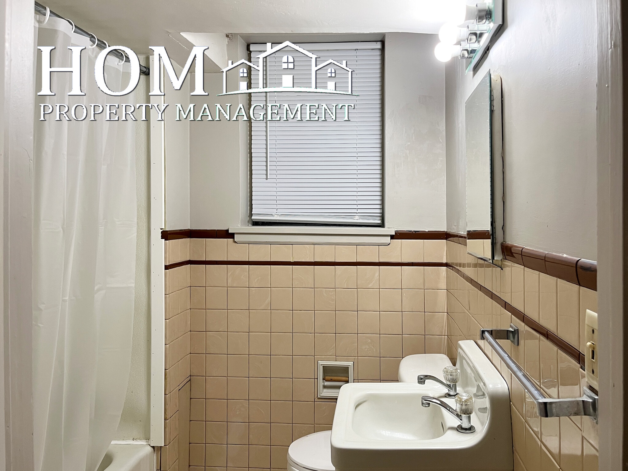 Building Photo - 525 S Broad St