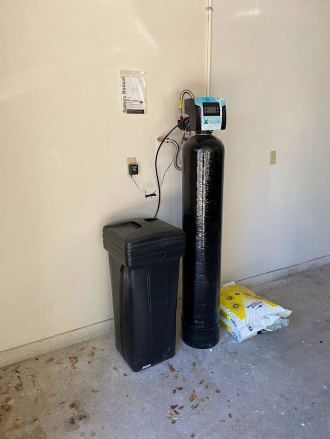 Building Photo - 13515 Demeter