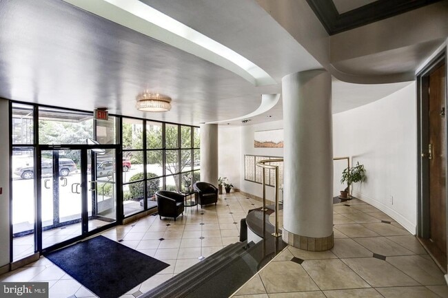 Building Photo - 2141 I St NW