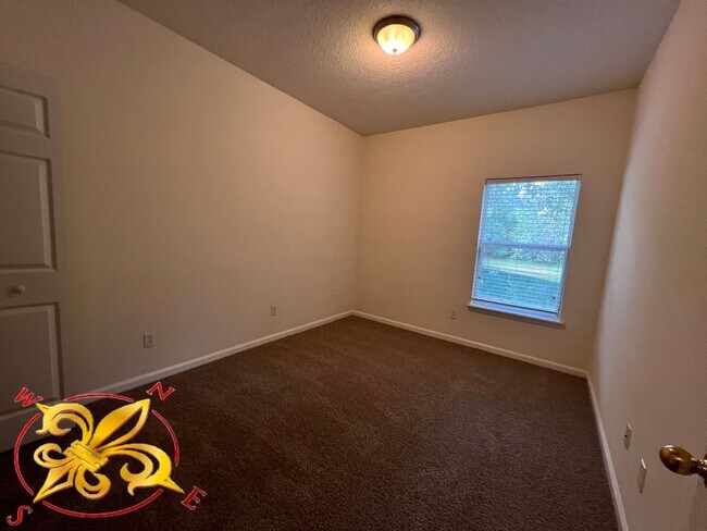 Building Photo - Willow Ridge 2/2 Downstairs Condo