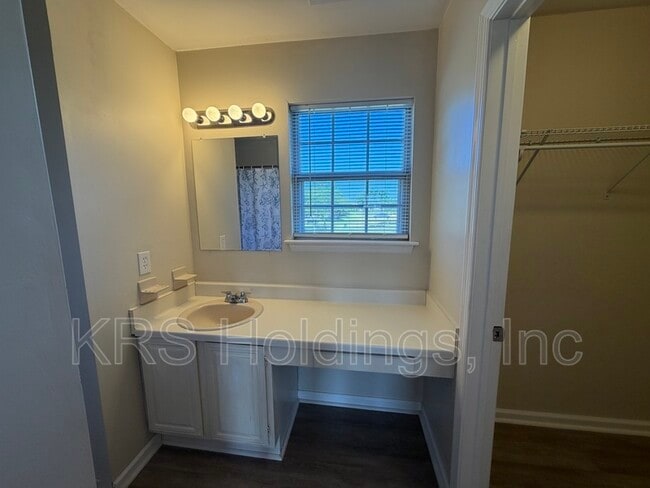 Building Photo - 917 Timber Creek Pl