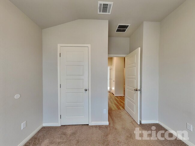 Building Photo - 5803 Zoey Wy