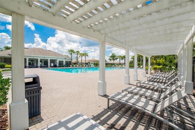 Building Photo - 1615 Hubbell Rd