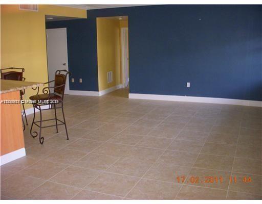 Building Photo - 5255 Collins Ave